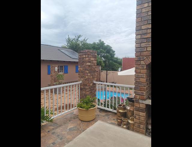 5 BEDROOM HOUSE FOR SALE IN MELODIE